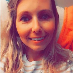 Meet your Posher, Karisa